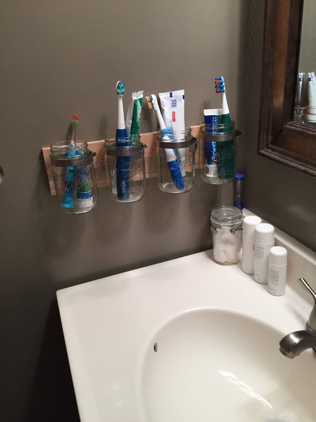 Bathroom Toothbrush Holder with Mason Jars